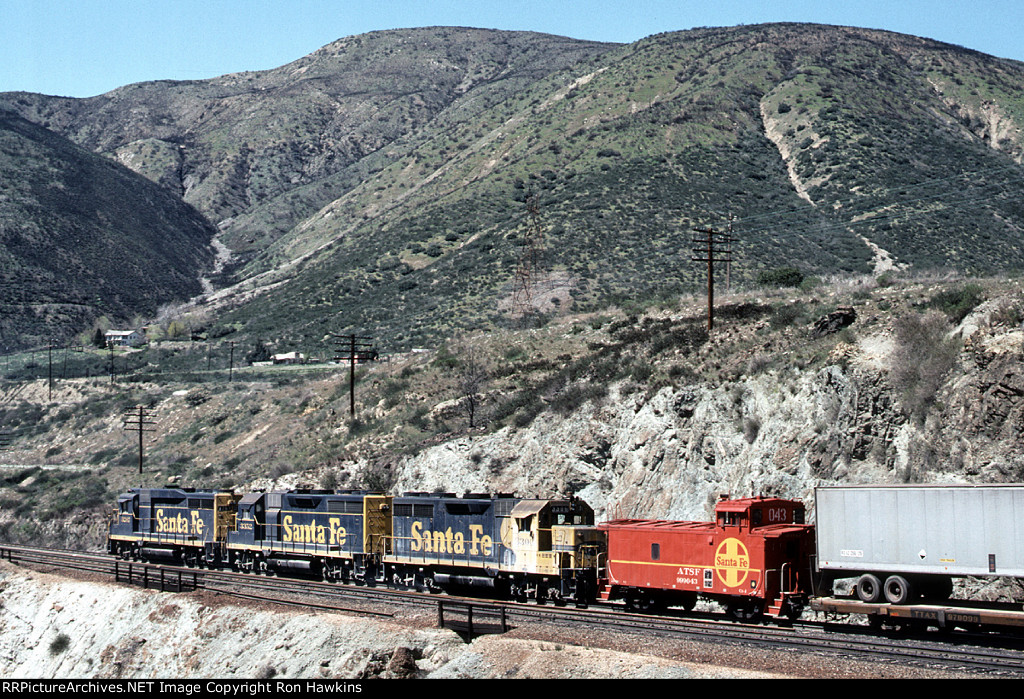 ATSF 3335, ATSF 3306, and ATSF 999043 (REPOST)